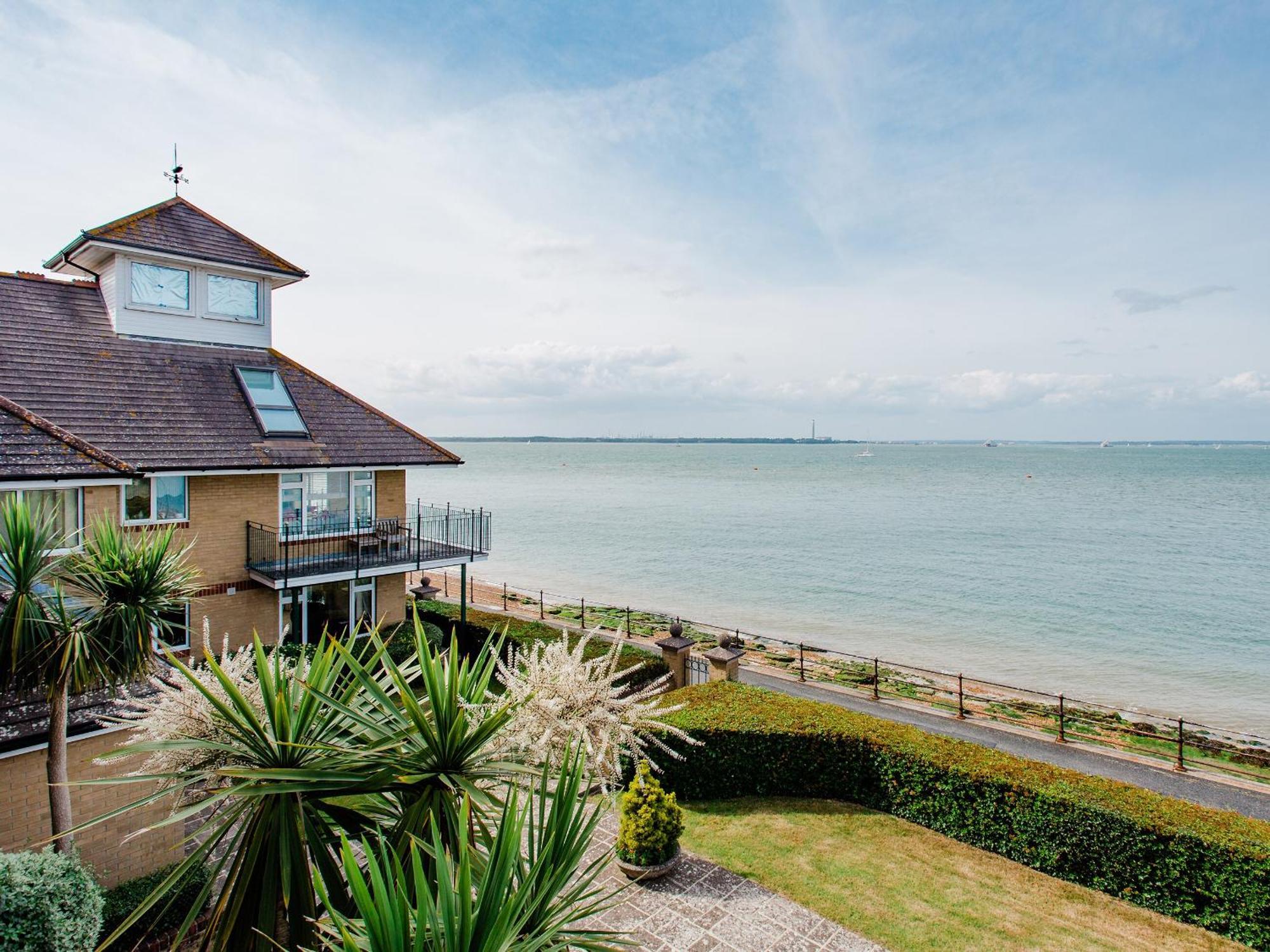 Solent View Apartment Cowes  Exteriör bild