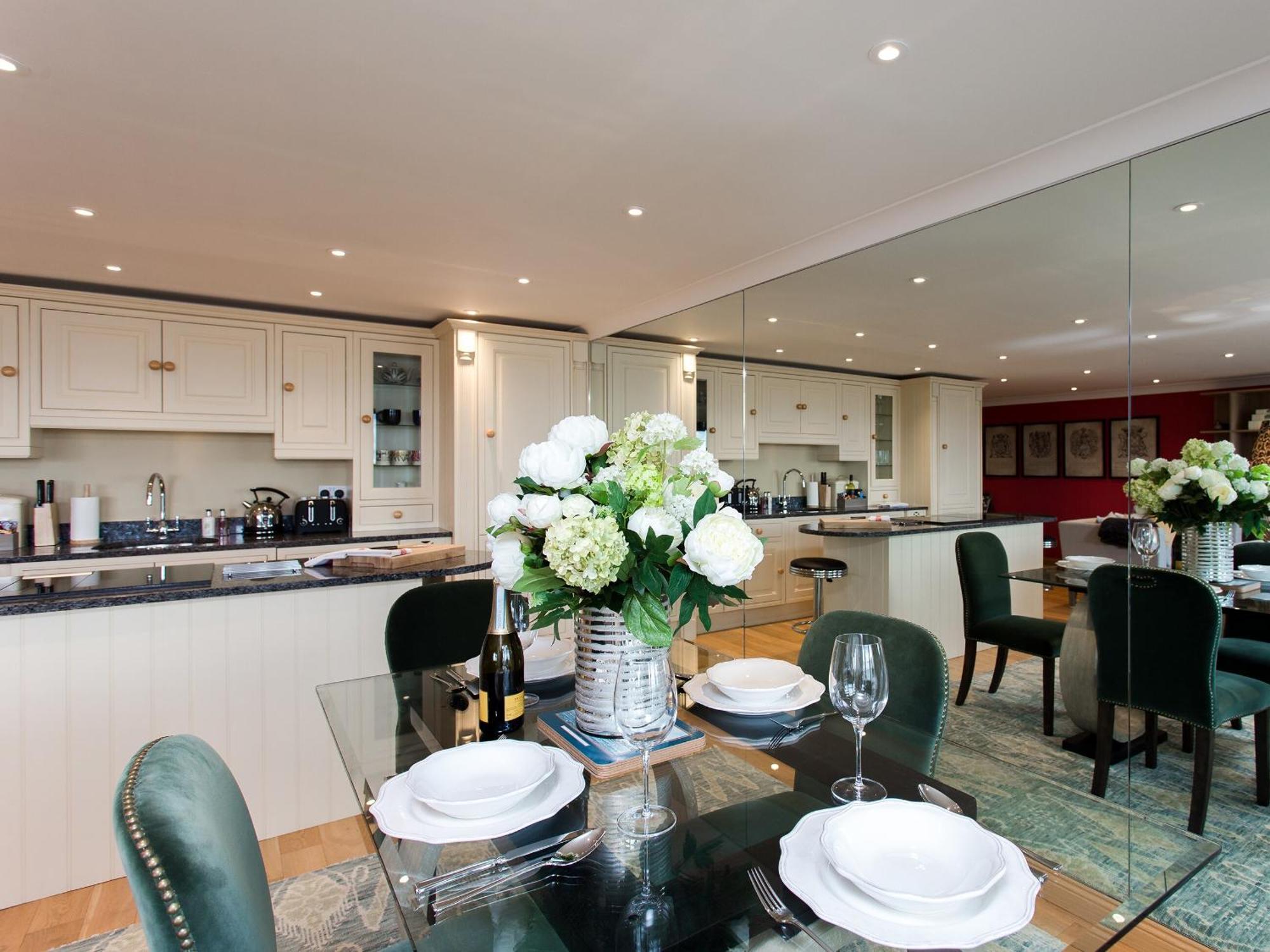 Solent View Apartment Cowes  Exteriör bild