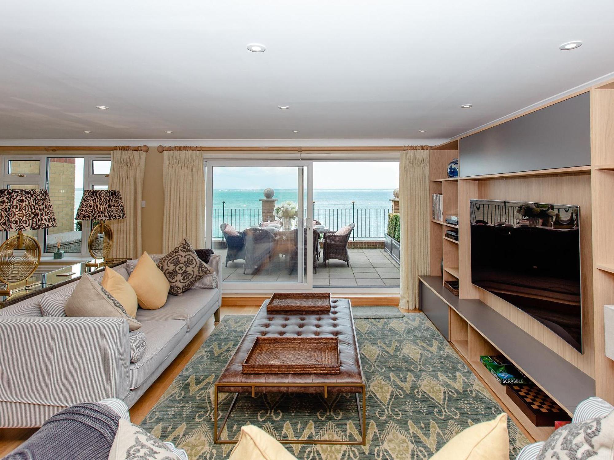 Solent View Apartment Cowes  Exteriör bild
